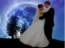 Свадьба на Луне