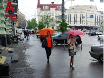 Весенняя дождливая погода в Киеве