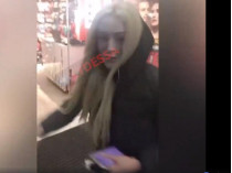блондинка напала на охранника в Одессе