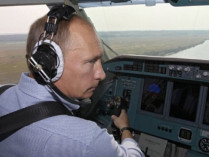 В России охране Путина разрешили применять для его защиты вертолеты и БТРы