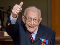 Ветеран Второй мировой войны Том Мур