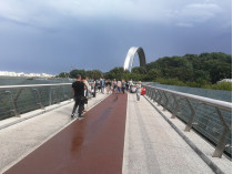 Стеклянный мост в Киеве 