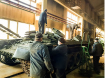 Львовский бронетанковый завод