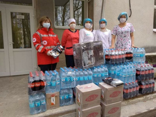 Общество Красного Креста Украины при поддержке фундации Coca-Cola помогает медицинским учреждениям бороться с COVID-19