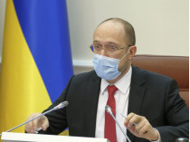 Указы президента Украины больше не будут печать в «бумажных» СМИ 