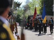 Во Львове простились с погибшим на Донбассе десантником, которого шесть лет считали пропавшим без вести