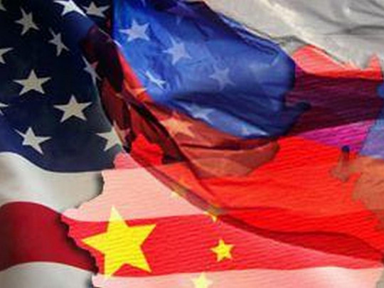 Флаги России, Китая и США