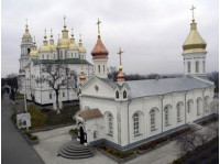 монастырь в Полтаве