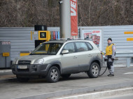 Бензин и дизтопливо перестали дешеветь, а сжиженный газ быстро дорожает: что будет дальше