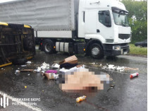 Полицейские попали в смертельную аварию на трассе Киев-Харьков: фото с места трагедии