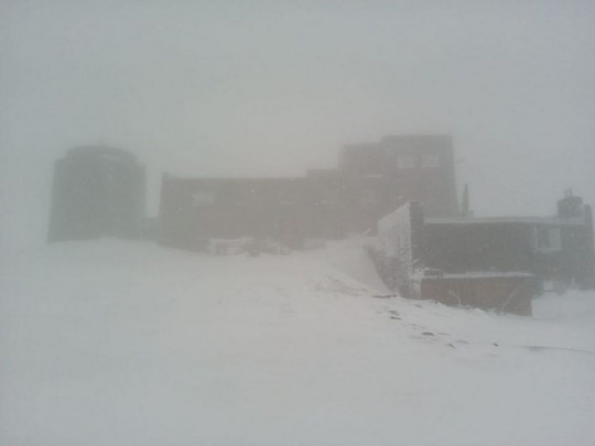 Снег на горе Поп Иван Черногорский 1 июня