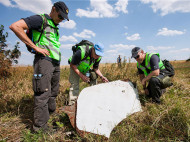 Катастрофа MH17: в телах членов экипажа нашли осколки российской ракеты