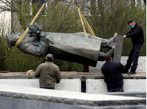 Демонтаж памятника Коневу