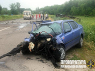 Полицейский на Volkswagen врезался в автобус с пассажирами: много пострадавших (фото)