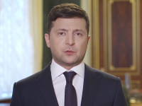 Зеленский посочувствовал семьям погибших от паводка и пообещал помочь материально (видео)