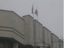 Флаг России над Верховным Советом Крыма