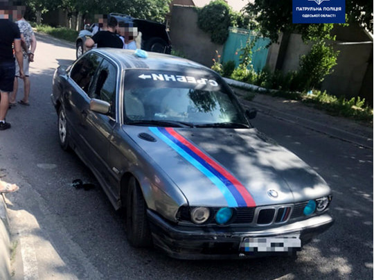 «Провез» полицейского на капоте более 100 метров: пьяный водитель таранил копов в Одессе