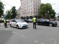 В Украине запустили мобильное предложение, позволяющее водителям "стучать" друг на друга и на этом зарабатывать