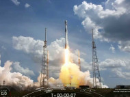 SpaceX запустила ракету с самым мощным спутником GPS для Космических сил США (видео)