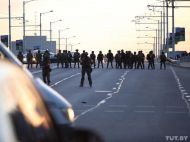 Протесты охватили крупнейшие города Беларуси: силовики не церемонятся, слышны взрывы (фото, видео)