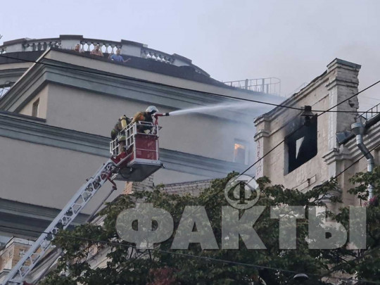 Пожар на Большой Васильковской в Киеве