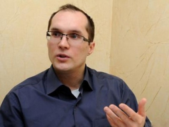 Юрий Бутусов
