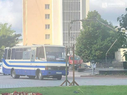 захваченный автобус в Луцке