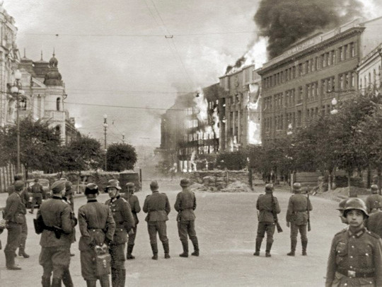 24 сентября 1941 года был взорван Крещатик 