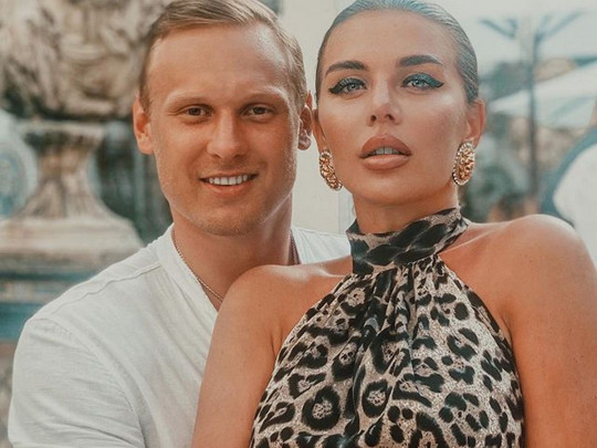 Анна Седокова с женихом Янисом Тиммой