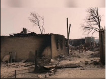 Сгоревшие дома на Луганщине