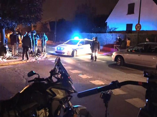 Полиция на месте теракта в пригороде Парижа