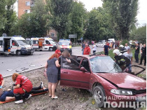 В Камянце-Подольском в ДТП попала «скорая»: много пострадавших (фото, видео)