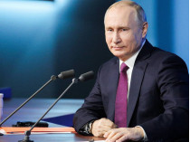 У Путина заподозрили болезнь из-за манипуляций с папкой