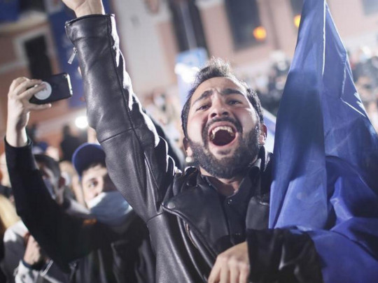 Оппозиция в Грузии выходит на массовые акции протеста после парламентских выборов