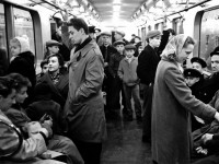 Люди в поезде метро. Киев, 1960 год 