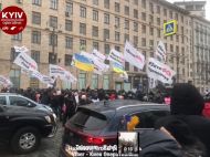 Под Радой случилась потасовка полиции с протестующими предпринимателями