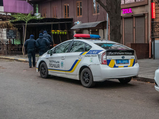 В кафе Днепра устроили разборку с пистолетами и ножами: много раненых