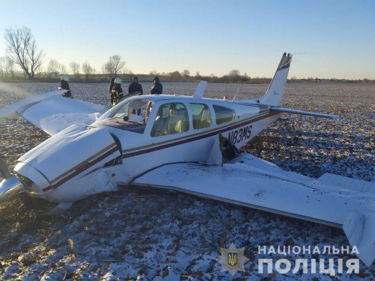 Самолет упал под Киевом