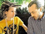 Отец Децла разочаровался в "алчном" внуке