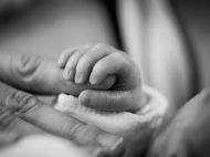Сеть возмутил условный срок для родителей, заморивших голодом двухлетнего ребенка в Краматорске
