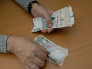 Кому и как выплатят «карантинные» 8 тысяч гривен: что важно знать