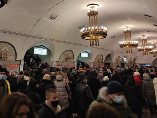 Центральные станции киевского метро возобновили работу после странного «минирования»