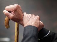 Рада отменила для чиновников возрастное «рабочее» ограничение