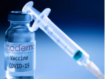 Вакцина Moderna против коронавируса получила одобрение в США