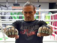 Усик дал неожиданный прогноз на бой Джошуа – Фьюри