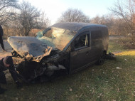 На Львовщине авто рухнуло с моста в реку: полиция спасла пассажира и пьяного водителя