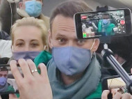Российского оппозиционера Алексея Навального задержали в Москве до избрания меры пресечения