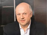 Подпольные прививки от коронавируса в Киеве: СМИ назвали имя возможного организатора