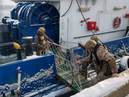 схема переправки украинских моряков в Крым 