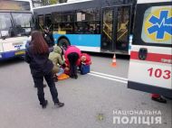 Во Львове и Хмельницком автомобили тяжело травмировали детей на пешеходных переходах